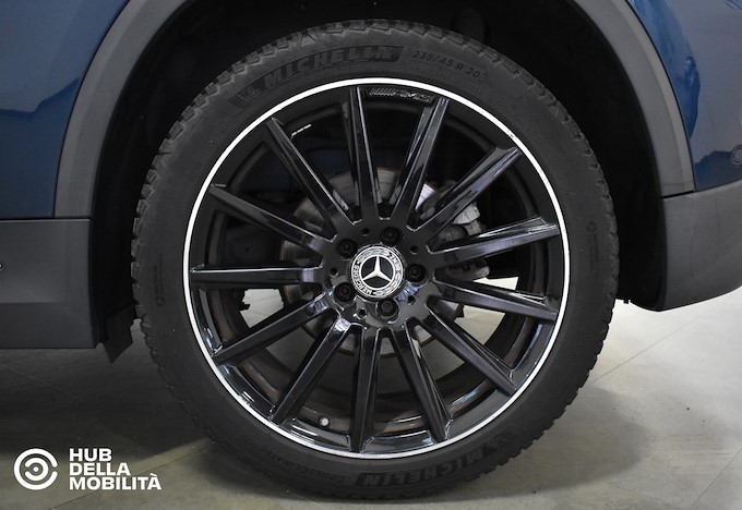 MERCEDES-BENZ GLA 200 d Automatic Premium